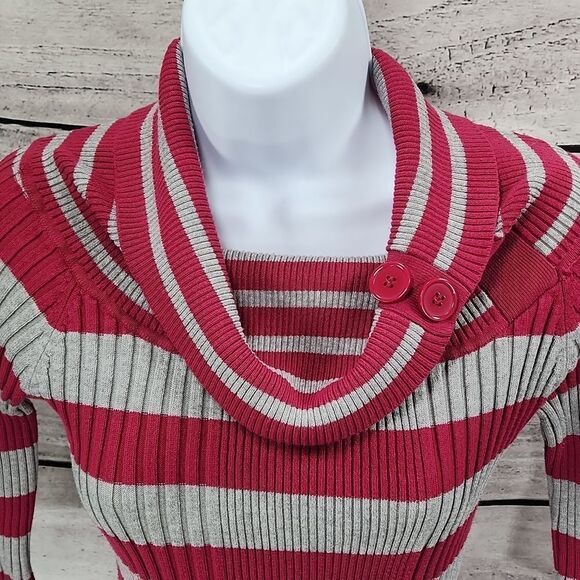💚Pink Rose Gray & Pink Striped Button Cowl Neck 3/4 Sleeve Sweater Large - Picture 5 of 13